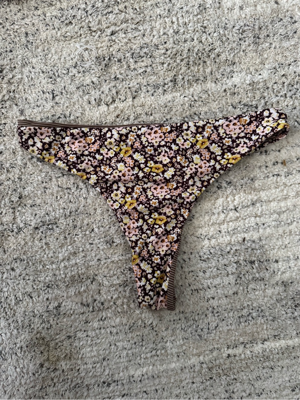 Acacia Brazil Bottom